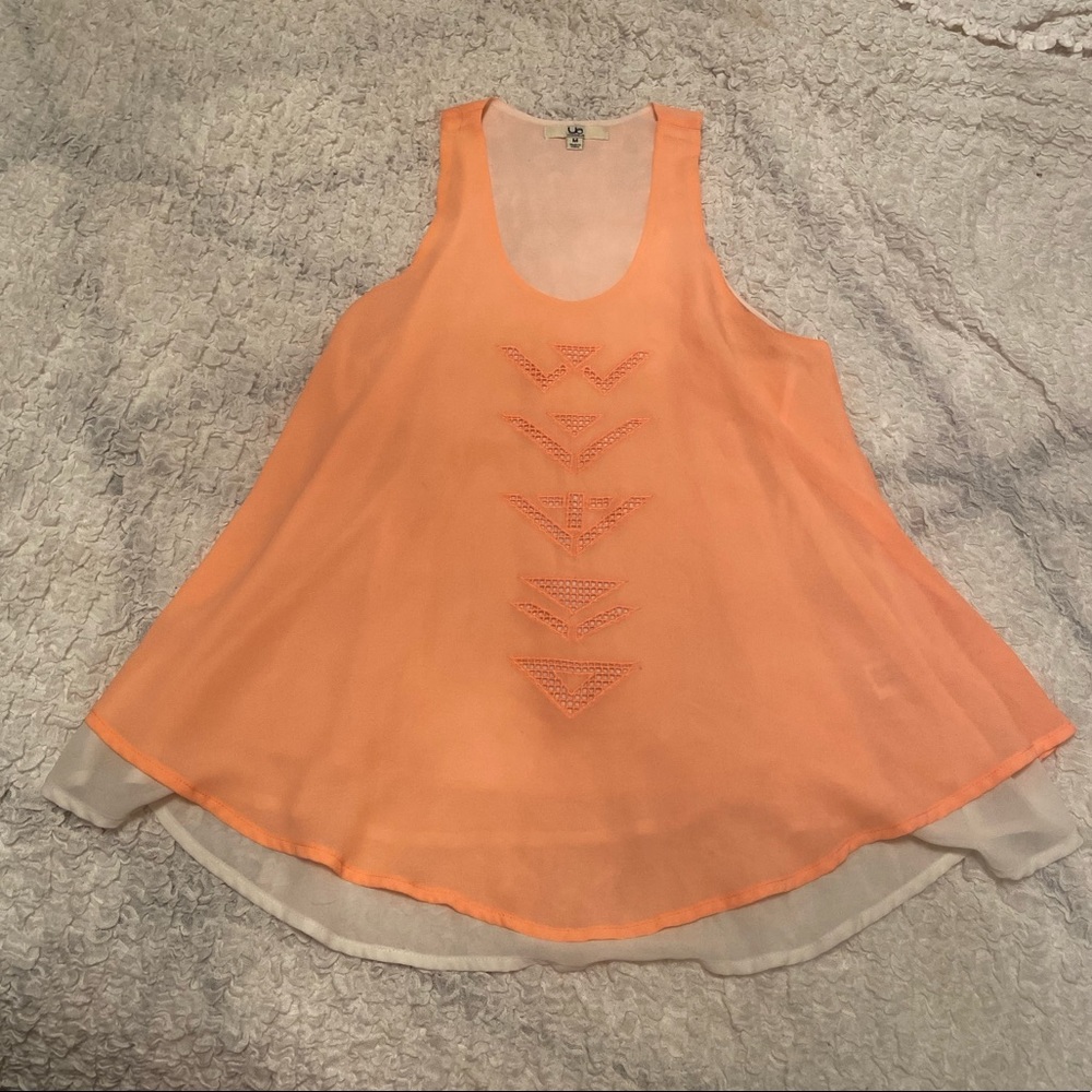 Beautiful, flowy tank top. Size M. Worn only once.